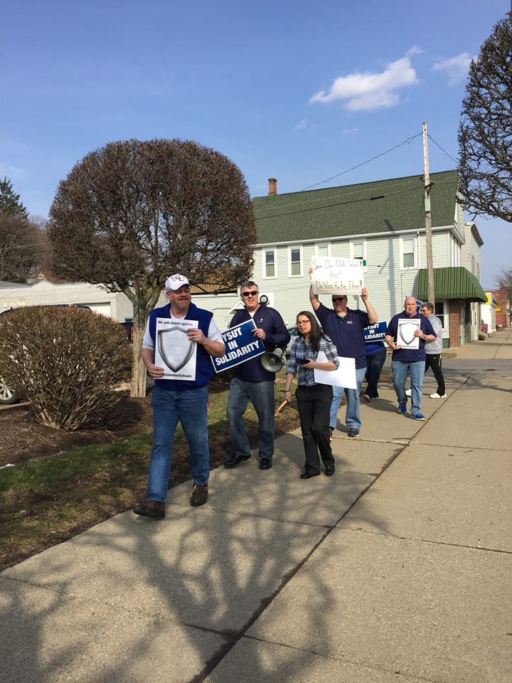 NYSUT-Represented Teachers Picket Outside State Senator Catharine Young’s Olean Office Over Proposed ‘DeVos State’ Charter School Provisions